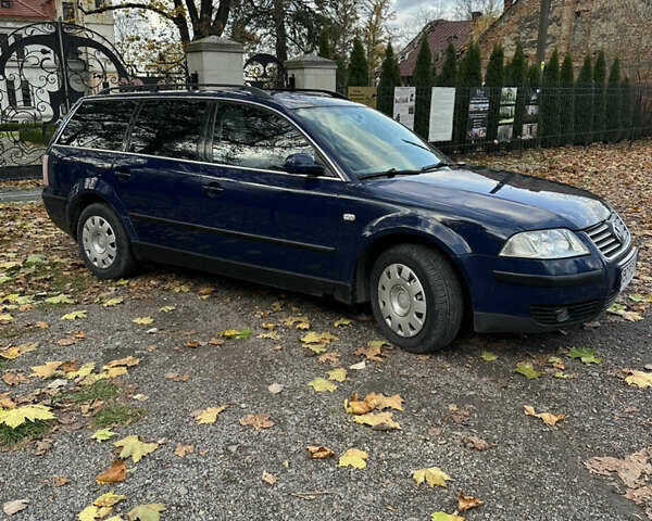 Синий Фольксваген Пассат, объемом двигателя 1.9 л и пробегом 305 тыс. км за 3599 $, фото 14 на Automoto.ua