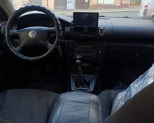 Синий Фольксваген Пассат, объемом двигателя 1.6 л и пробегом 320 тыс. км за 4500 $, фото 32 на Automoto.ua