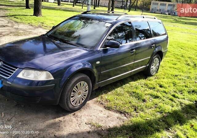 Синий Фольксваген Пассат, объемом двигателя 1.6 л и пробегом 310 тыс. км за 4000 $, фото 7 на Automoto.ua