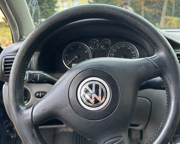 Синій Фольксваген Пассат, об'ємом двигуна 1.9 л та пробігом 305 тис. км за 3600 $, фото 26 на Automoto.ua