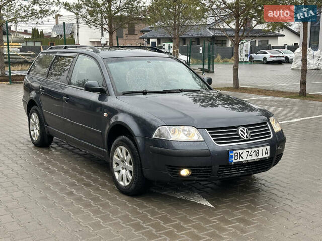 Синий Фольксваген Пассат, объемом двигателя 1.9 л и пробегом 384 тыс. км за 4200 $, фото 1 на Automoto.ua
