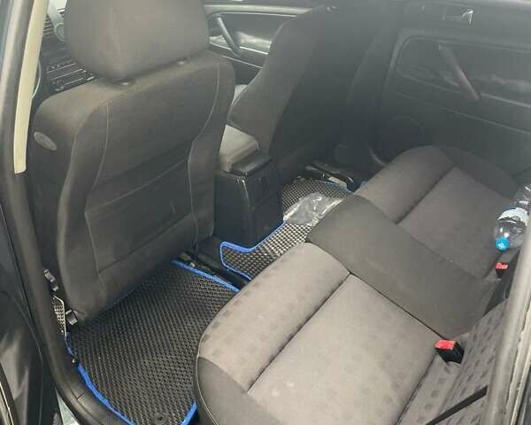 Синий Фольксваген Пассат, объемом двигателя 1.78 л и пробегом 297 тыс. км за 4500 $, фото 6 на Automoto.ua