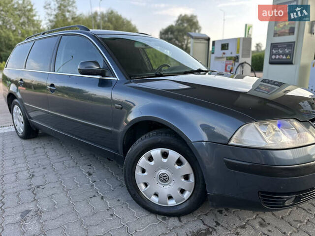 Синий Фольксваген Пассат, объемом двигателя 1.9 л и пробегом 405 тыс. км за 4250 $, фото 20 на Automoto.ua