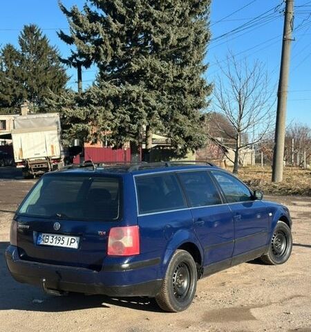 Синий Фольксваген Пассат, объемом двигателя 1.9 л и пробегом 481 тыс. км за 2999 $, фото 2 на Automoto.ua