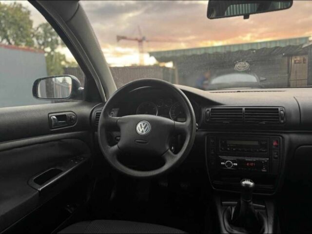 Синий Фольксваген Пассат, объемом двигателя 1.9 л и пробегом 257 тыс. км за 1300 $, фото 8 на Automoto.ua