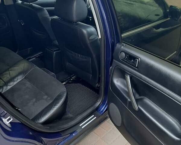 Синій Фольксваген Пассат, об'ємом двигуна 1.98 л та пробігом 265 тис. км за 4100 $, фото 10 на Automoto.ua