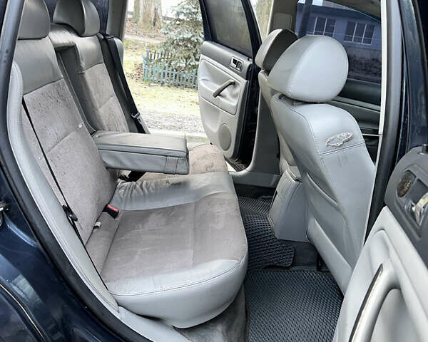 Синий Фольксваген Пассат, объемом двигателя 1.9 л и пробегом 381 тыс. км за 4150 $, фото 21 на Automoto.ua