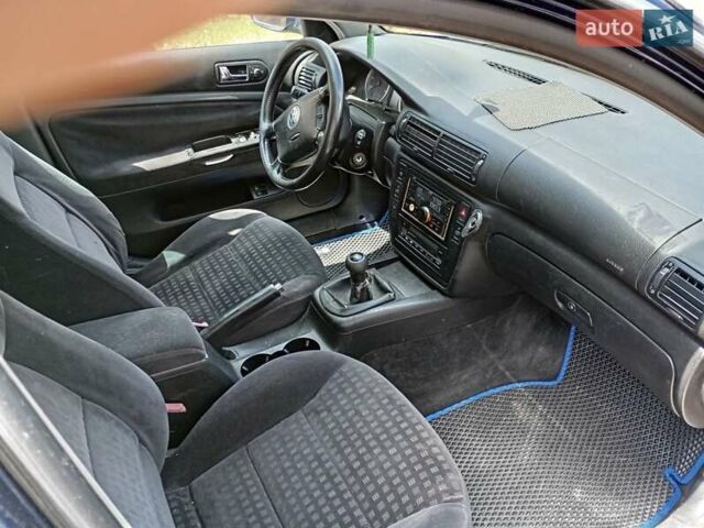 Синий Фольксваген Пассат, объемом двигателя 2.5 л и пробегом 279 тыс. км за 4650 $, фото 5 на Automoto.ua