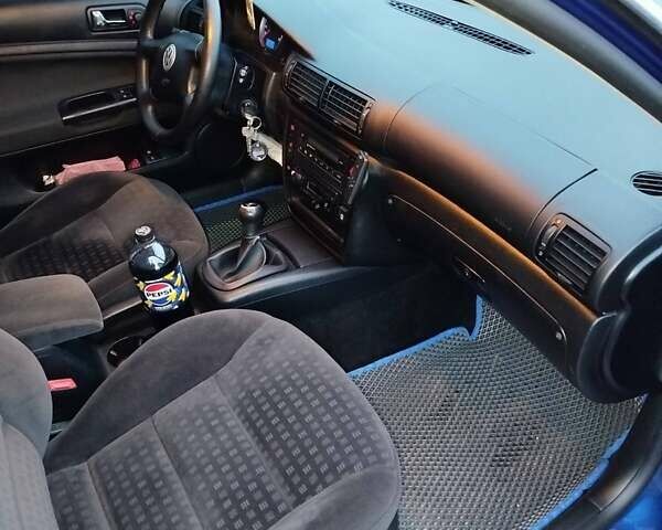 Синій Фольксваген Пассат, об'ємом двигуна 2 л та пробігом 295 тис. км за 4850 $, фото 18 на Automoto.ua