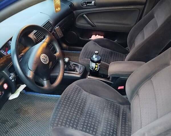 Синій Фольксваген Пассат, об'ємом двигуна 2 л та пробігом 295 тис. км за 4850 $, фото 14 на Automoto.ua