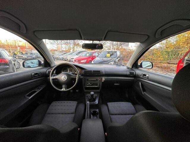 Синий Фольксваген Пассат, объемом двигателя 1.9 л и пробегом 210 тыс. км за 1550 $, фото 5 на Automoto.ua