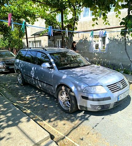 Синий Фольксваген Пассат, объемом двигателя 1.9 л и пробегом 340 тыс. км за 3950 $, фото 4 на Automoto.ua