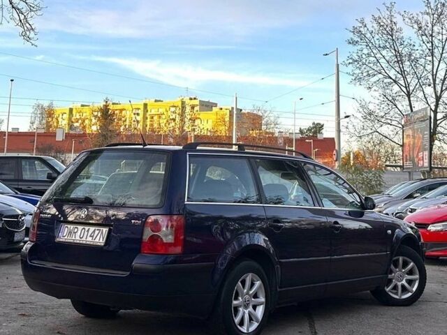 Синий Фольксваген Пассат, объемом двигателя 1.9 л и пробегом 210 тыс. км за 1550 $, фото 3 на Automoto.ua