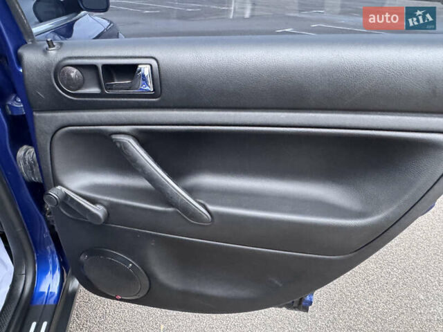 Синий Фольксваген Пассат, объемом двигателя 1.98 л и пробегом 209 тыс. км за 6200 $, фото 16 на Automoto.ua