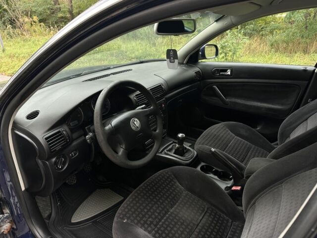 Синій Фольксваген Пассат, об'ємом двигуна 1.9 л та пробігом 380 тис. км за 2000 $, фото 9 на Automoto.ua