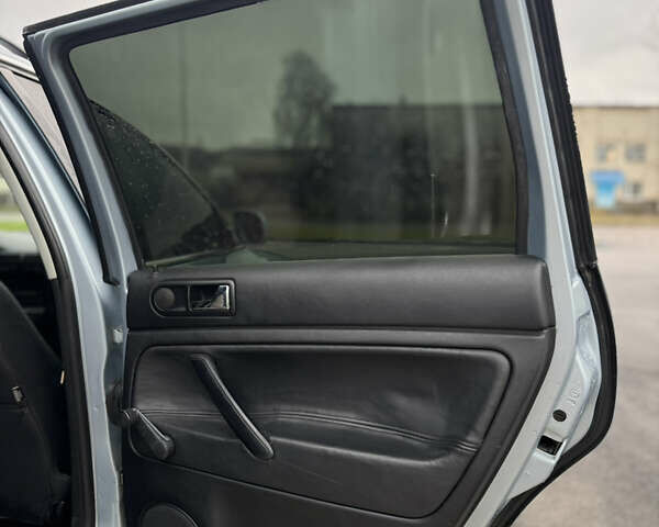 Синій Фольксваген Пассат, об'ємом двигуна 1.98 л та пробігом 197 тис. км за 4100 $, фото 12 на Automoto.ua