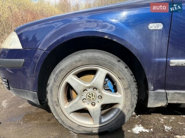 Синий Фольксваген Пассат, объемом двигателя 1.9 л и пробегом 312 тыс. км за 4600 $, фото 17 на Automoto.ua