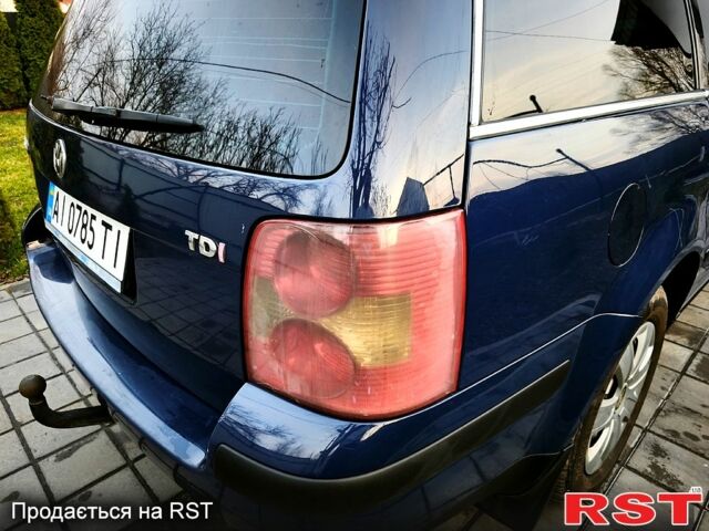 Синий Фольксваген Пассат, объемом двигателя 1.9 л и пробегом 308 тыс. км за 4500 $, фото 11 на Automoto.ua