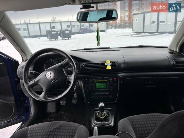 Синий Фольксваген Пассат, объемом двигателя 1.9 л и пробегом 315 тыс. км за 2200 $, фото 7 на Automoto.ua