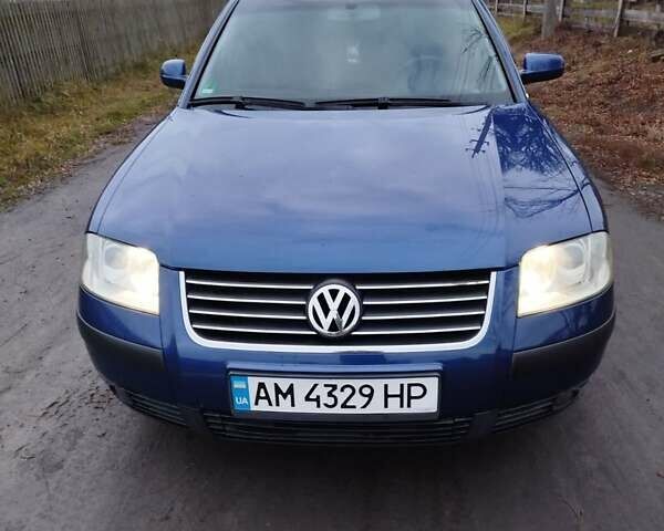 Синій Фольксваген Пассат, об'ємом двигуна 2 л та пробігом 295 тис. км за 4850 $, фото 2 на Automoto.ua