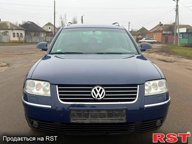 Синий Фольксваген Пассат, объемом двигателя 2.5 л и пробегом 225 тыс. км за 4490 $, фото 1 на Automoto.ua