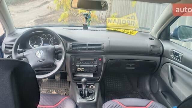 Синий Фольксваген Пассат, объемом двигателя 1.9 л и пробегом 424 тыс. км за 2500 $, фото 5 на Automoto.ua