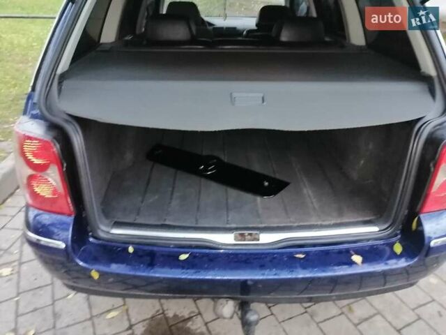 Синій Фольксваген Пассат, об'ємом двигуна 2 л та пробігом 316 тис. км за 3400 $, фото 6 на Automoto.ua