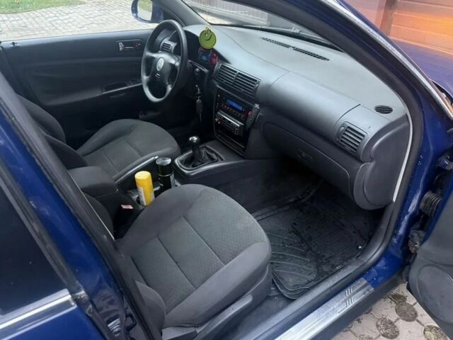 Фольксваген Пассат 2004 в Прилуках на Automoto.ua Синий Фольксваген Пассат, объемом двигателя 1.9 л и пробегом 229 тыс. км за 2600 $, фото 3 на Automoto.ua