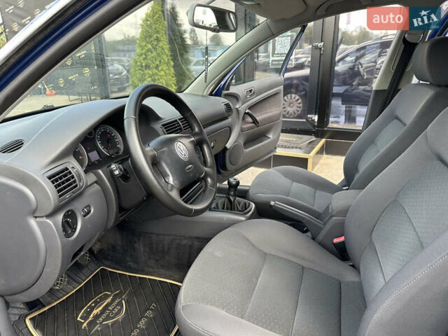 Синій Фольксваген Пассат, об'ємом двигуна 1.6 л та пробігом 228 тис. км за 6300 $, фото 13 на Automoto.ua