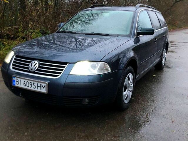 Синий Фольксваген Пассат, объемом двигателя 2 л и пробегом 247 тыс. км за 4750 $, фото 1 на Automoto.ua