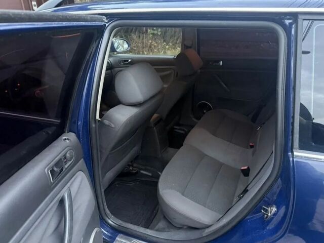 Фольксваген Пассат 2004 в Прилуках на Automoto.ua Синий Фольксваген Пассат, объемом двигателя 1.9 л и пробегом 229 тыс. км за 2600 $, фото 7 на Automoto.ua