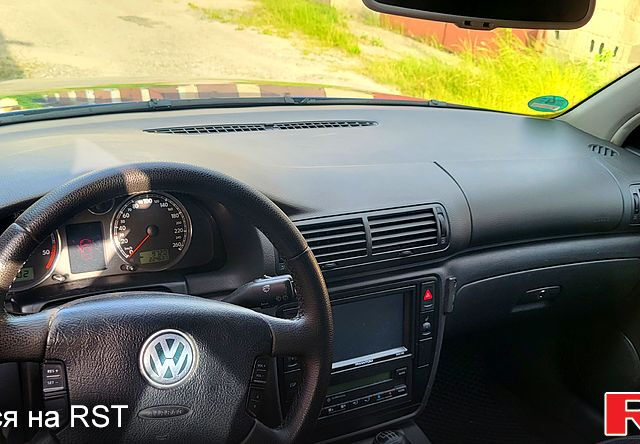 Синій Фольксваген Пассат, об'ємом двигуна 2 л та пробігом 225 тис. км за 5200 $, фото 2 на Automoto.ua