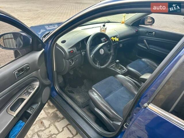Синий Фольксваген Пассат, объемом двигателя 1.98 л и пробегом 394 тыс. км за 4300 $, фото 3 на Automoto.ua
