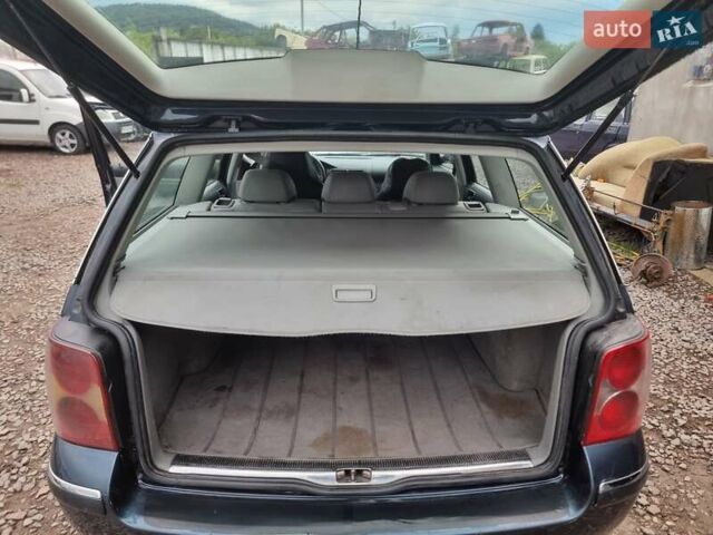 Синий Фольксваген Пассат, объемом двигателя 1.9 л и пробегом 470 тыс. км за 4600 $, фото 21 на Automoto.ua