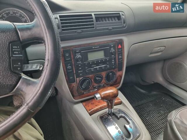 Синий Фольксваген Пассат, объемом двигателя 1.9 л и пробегом 470 тыс. км за 4600 $, фото 17 на Automoto.ua