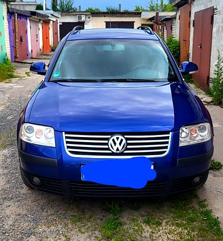 Синій Фольксваген Пассат, об'ємом двигуна 2 л та пробігом 225 тис. км за 5200 $, фото 5 на Automoto.ua