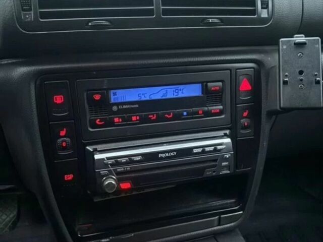 Фольксваген Пассат 2004 в Прилуках на Automoto.ua Синий Фольксваген Пассат, объемом двигателя 1.9 л и пробегом 229 тыс. км за 2600 $, фото 5 на Automoto.ua