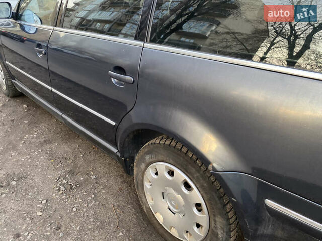 Синий Фольксваген Пассат, объемом двигателя 1.9 л и пробегом 350 тыс. км за 3000 $, фото 8 на Automoto.ua