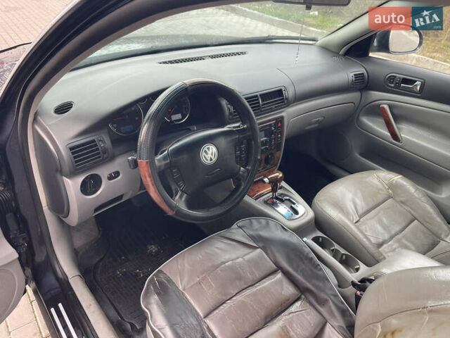 Синий Фольксваген Пассат, объемом двигателя 1.9 л и пробегом 472 тыс. км за 3500 $, фото 11 на Automoto.ua