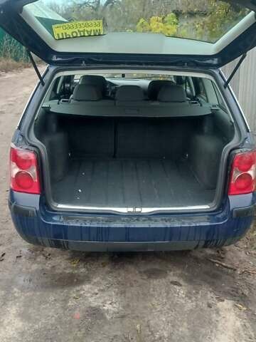 Синий Фольксваген Пассат, объемом двигателя 1.9 л и пробегом 424 тыс. км за 2500 $, фото 6 на Automoto.ua