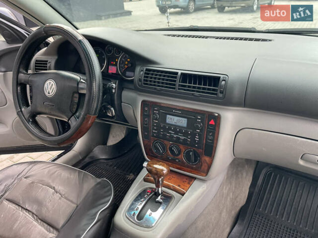 Синий Фольксваген Пассат, объемом двигателя 1.9 л и пробегом 472 тыс. км за 3500 $, фото 19 на Automoto.ua