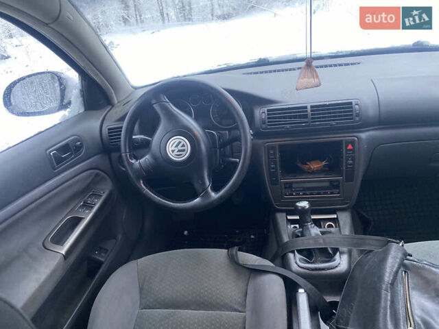 Синій Фольксваген Пассат, об'ємом двигуна 1.9 л та пробігом 350 тис. км за 3000 $, фото 10 на Automoto.ua