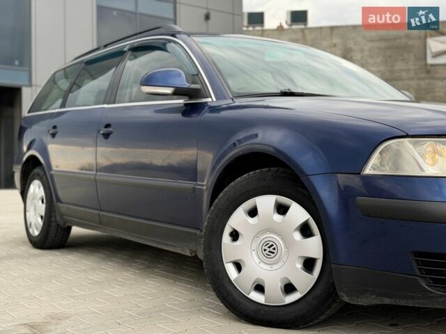 Синий Фольксваген Пассат, объемом двигателя 1.9 л и пробегом 302 тыс. км за 3999 $, фото 22 на Automoto.ua