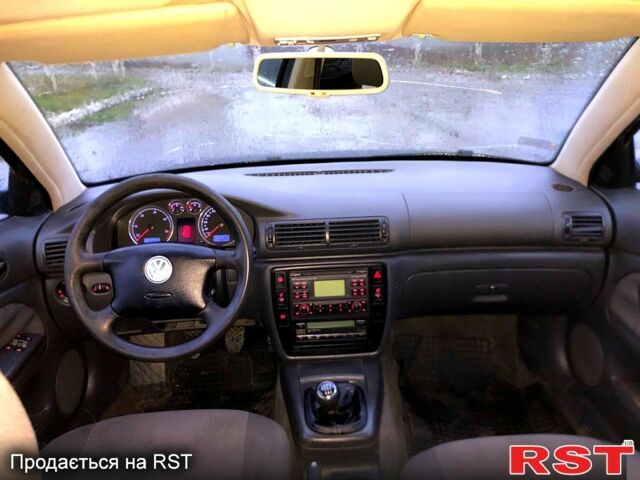 Синий Фольксваген Пассат, объемом двигателя 2 л и пробегом 247 тыс. км за 4750 $, фото 8 на Automoto.ua