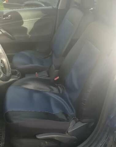 Синий Фольксваген Пассат, объемом двигателя 1.9 л и пробегом 300 тыс. км за 2050 $, фото 2 на Automoto.ua