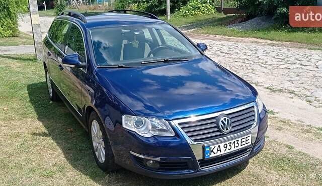 Синій Фольксваген Пассат, об'ємом двигуна 2 л та пробігом 272 тис. км за 7300 $, фото 77 на Automoto.ua