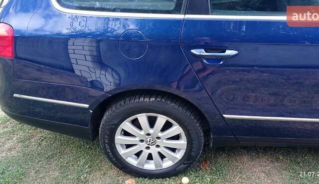 Синій Фольксваген Пассат, об'ємом двигуна 2 л та пробігом 272 тис. км за 7300 $, фото 28 на Automoto.ua