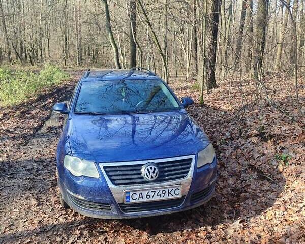 Синій Фольксваген Пассат, об'ємом двигуна 2 л та пробігом 346 тис. км за 6400 $, фото 10 на Automoto.ua