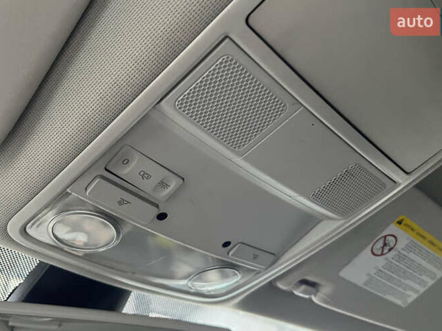 Синий Фольксваген Пассат, объемом двигателя 1.97 л и пробегом 340 тыс. км за 5600 $, фото 16 на Automoto.ua