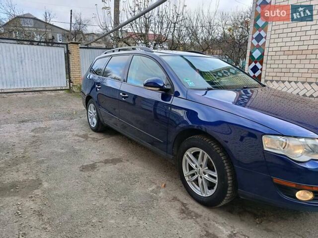 Синій Фольксваген Пассат, об'ємом двигуна 1.6 л та пробігом 237 тис. км за 5400 $, фото 11 на Automoto.ua
